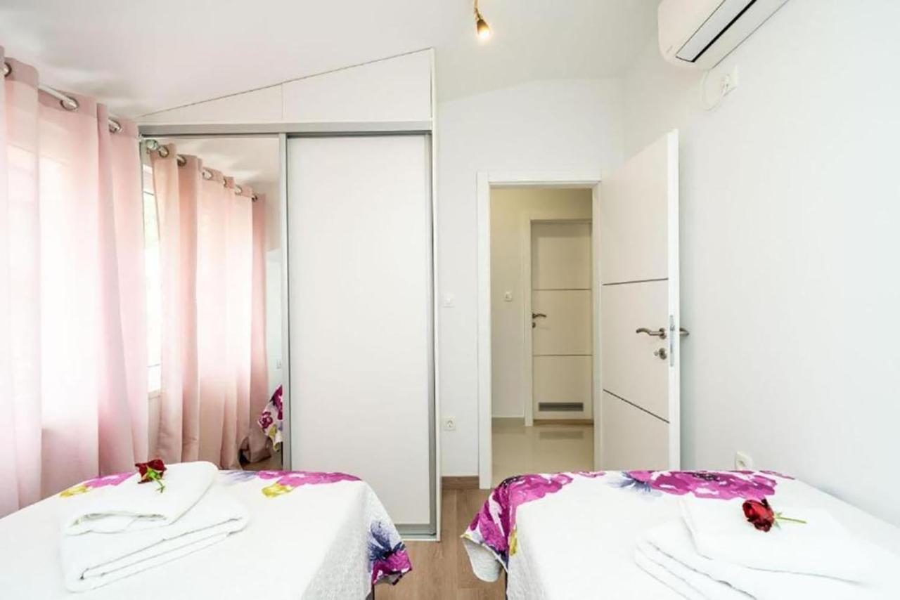 Apartment Matej Mokošica Dış mekan fotoğraf