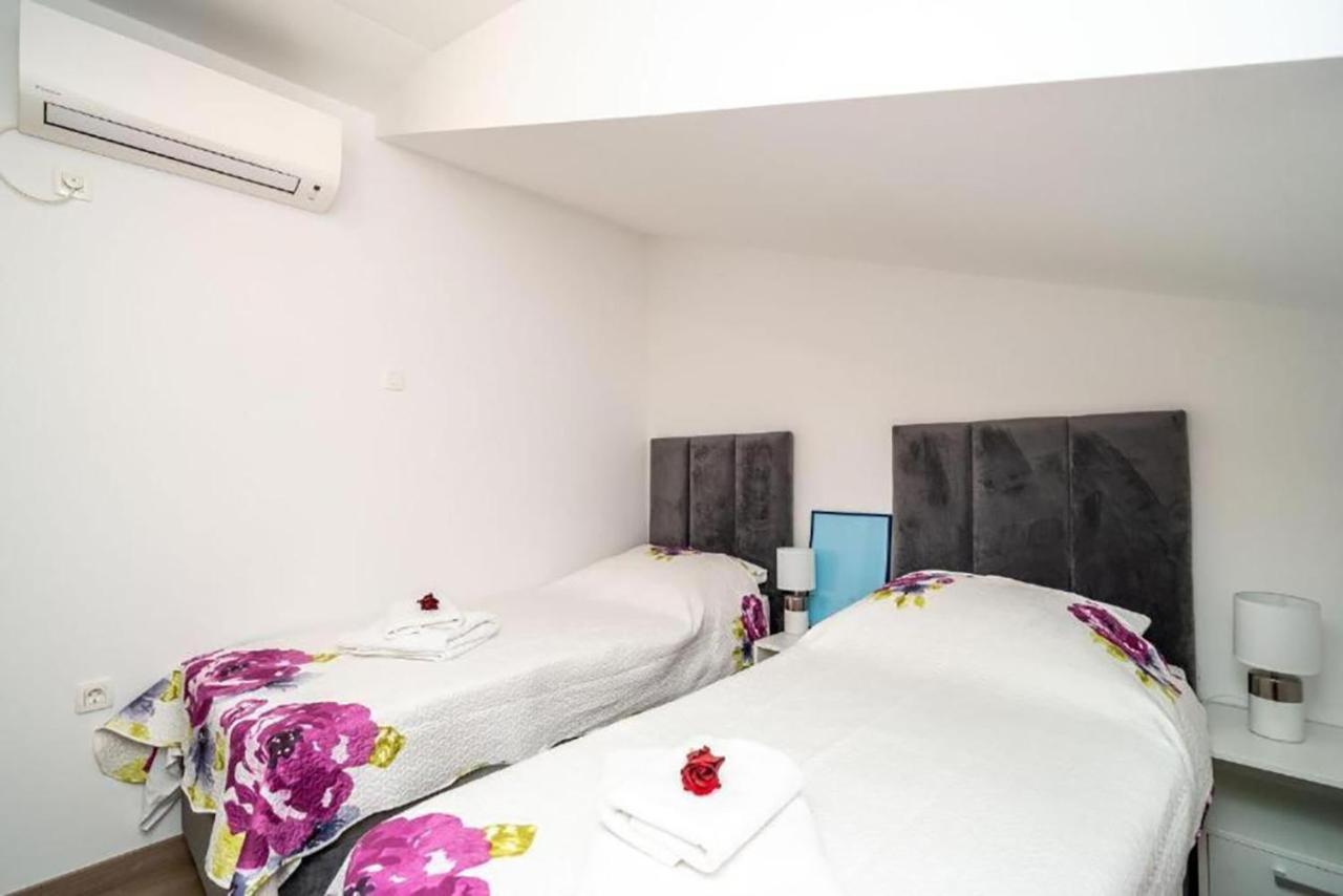 Apartment Matej Mokošica Dış mekan fotoğraf